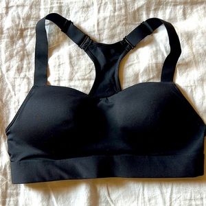 Victoria’s Secret PINK- Ultimate Medium Impact Push-Up Sports Bra. NWOT